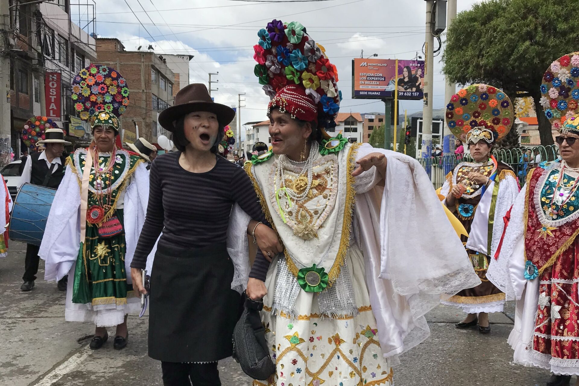 ワラス ペルー カーニバル 山車パレード ブログ 井上晶 ナンディ・ペルー